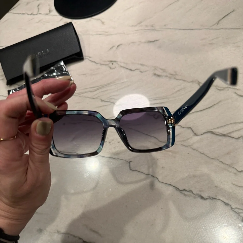 Furla Oversized Square Sunglasses Clear Black Green Frame Gradient Lenses Case